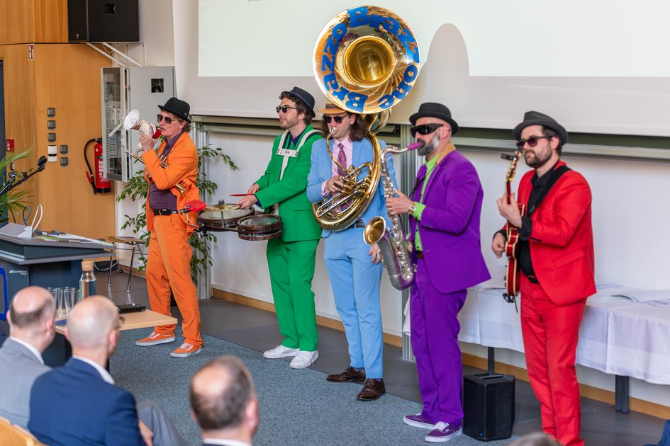 Musikgruppe bei der Abschlussfeier 