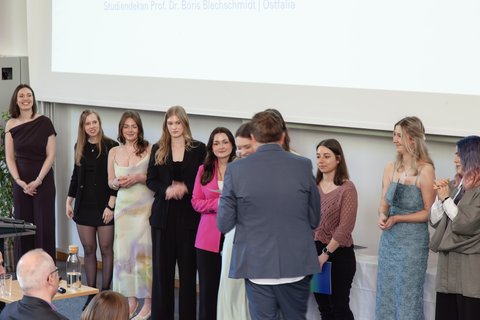 Abschlussfeier 2026 an der Ostfalia am Campus Salzgitter (öffnet Vergrößerung des Bildes)