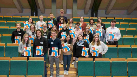 Pressefoto (Roman Brodel/Ostfalia): Die Studierenden, die mit dem Deutschlandstipendium unterstützt werden, stammen aus allen vier Standorten der Ostfalia Hochschule in Wolfenbüttel, Wolfsburg, Salzgitter und Suderburg.