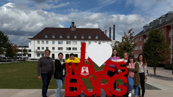 Dozent und Teilnehmende der Fortbildung am Campus Wolfsburg