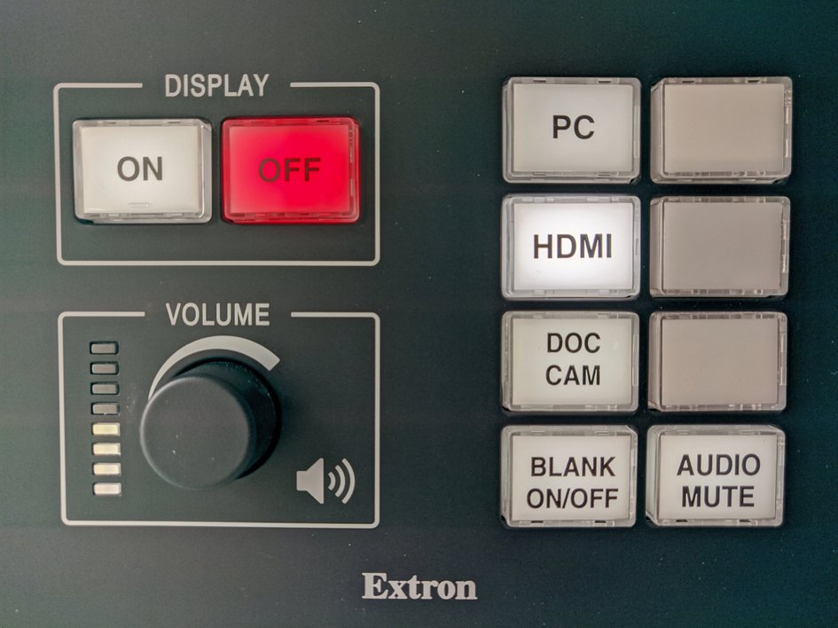 Bedienpanel Extron (öffnet Vergrößerung des Bildes)
