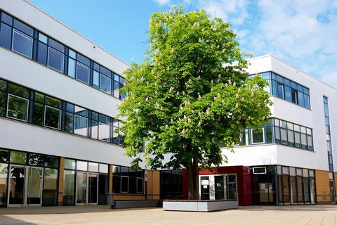 Gebäude D am Robert-Koch-Platz