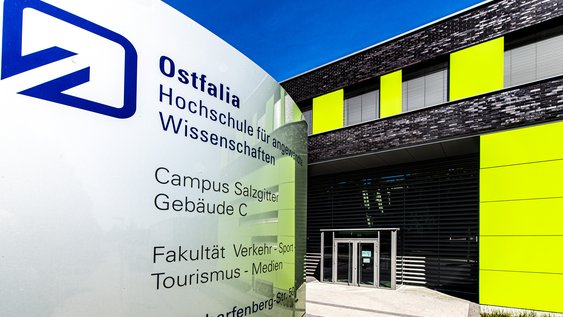 C-Gebäude am Ostfalia Campus in Salzgitter