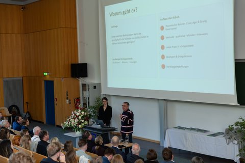Abschlussfeier 2026 an der Ostfalia am Campus Salzgitter (öffnet Vergrößerung des Bildes)
