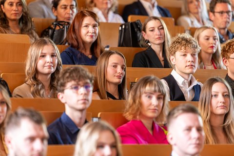 Abschlussfeier 2025 an der Ostfalia am Campus Salzgitter (öffnet Vergrößerung des Bildes)