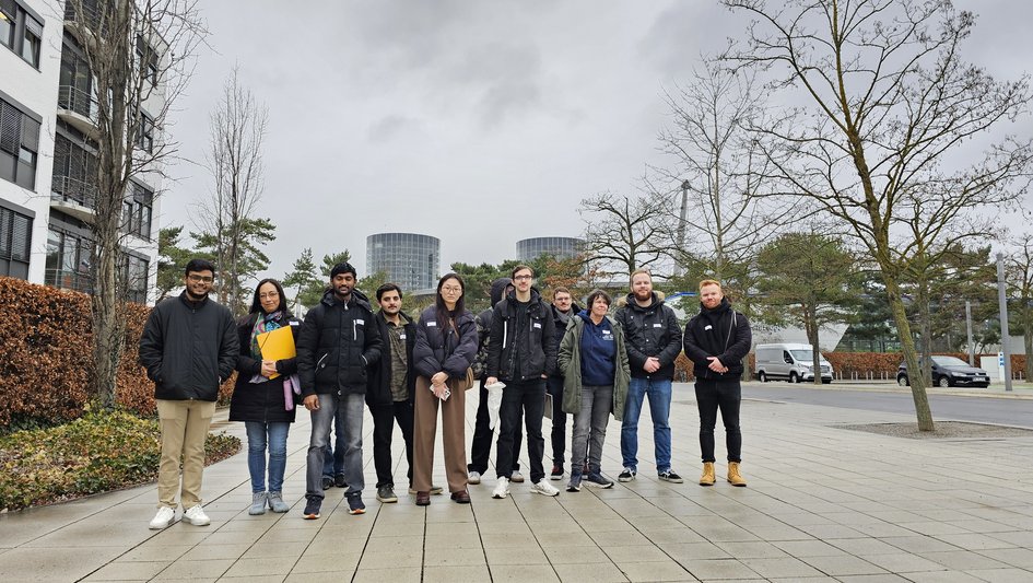 Factory Tour: Studierende aus aller Welt besuchten im Rahmen von InTrasfer VW in Wolfsburg. Foto: Ostfaila