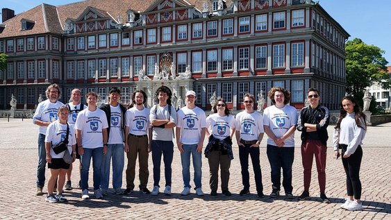 Pressefoto (Peter Stuwe/Ostfalia): Teilnehmerinnen und Teilnehmer der International Summer University in Wolfenbüttel.