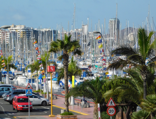Über 200 Yachten warten im Hafen von Las Palmas d. G. C.