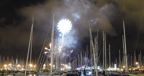 Letzte Party vor dem Start mit Feuerwerk in Las Palmas d. G. C.